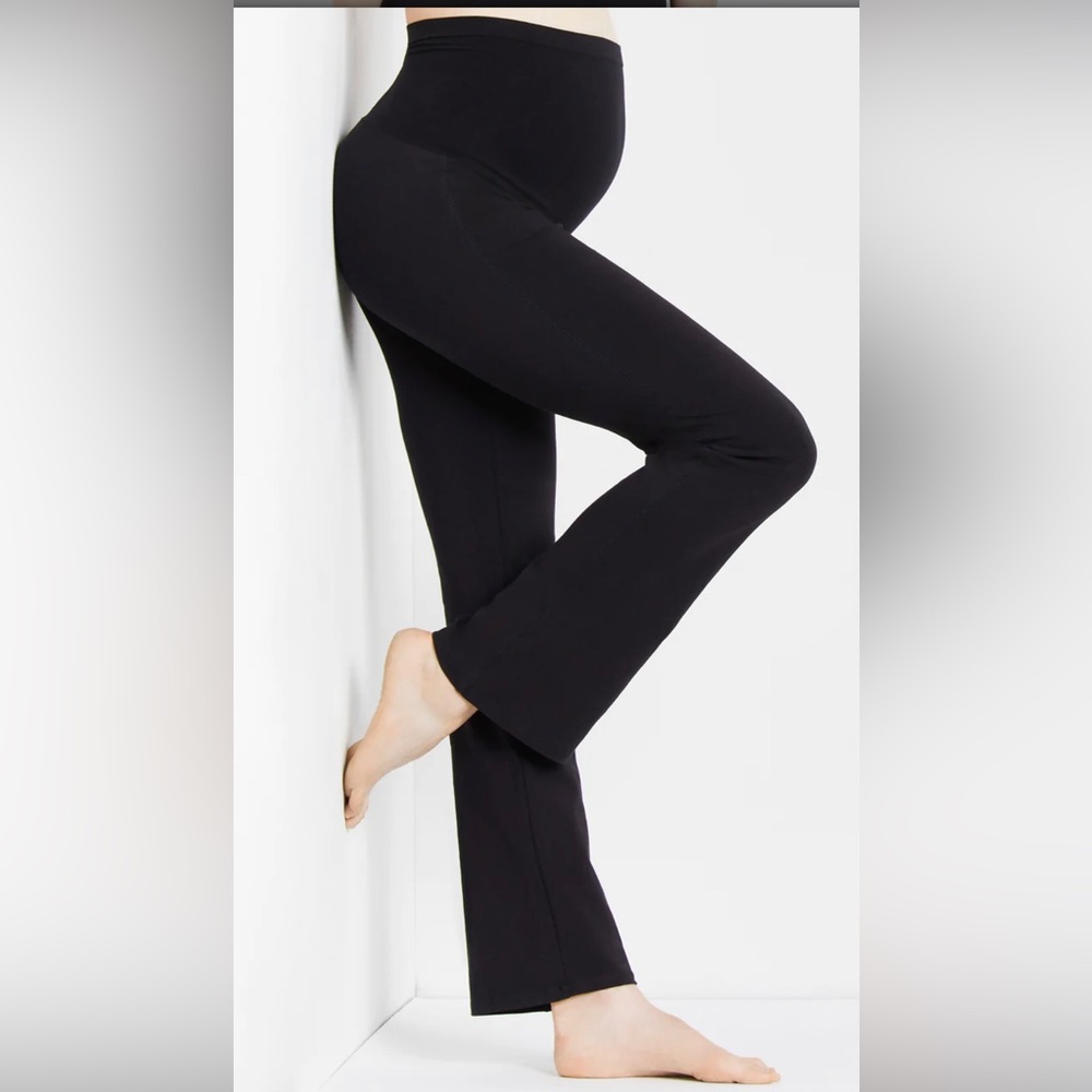 Motherhood Maternity Secret Fit Belly Black Capris with Free Matching Pants